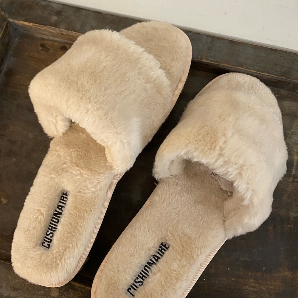 Beige slippers